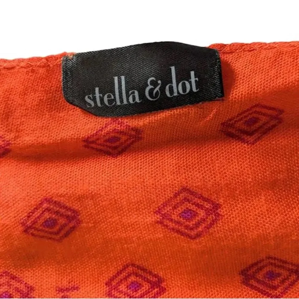 Adorable Elephant Print Stella and Dot Scarf/Warp - Picture 6 of 6